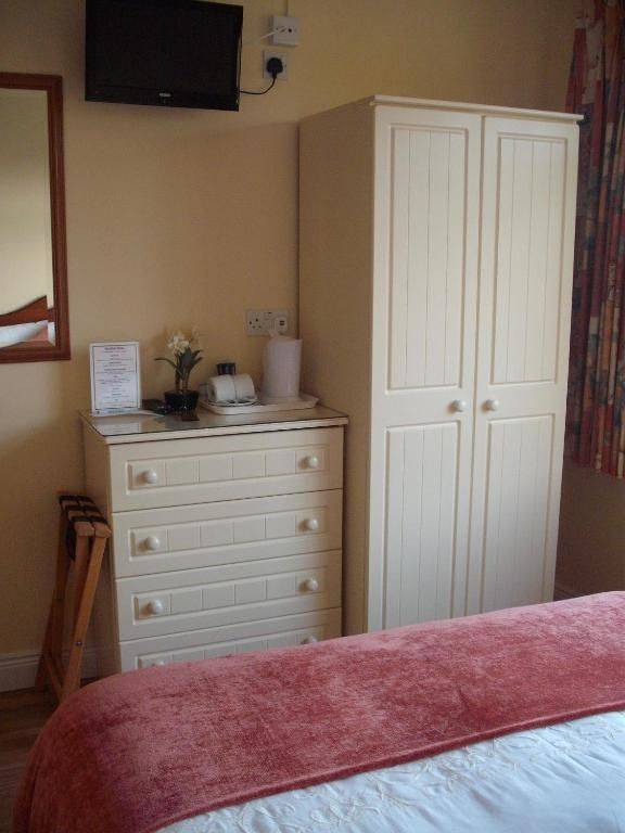 Фотографии номера Двухместный номер с 1 кроватью в  Maryville Bed and Breakfast Нина